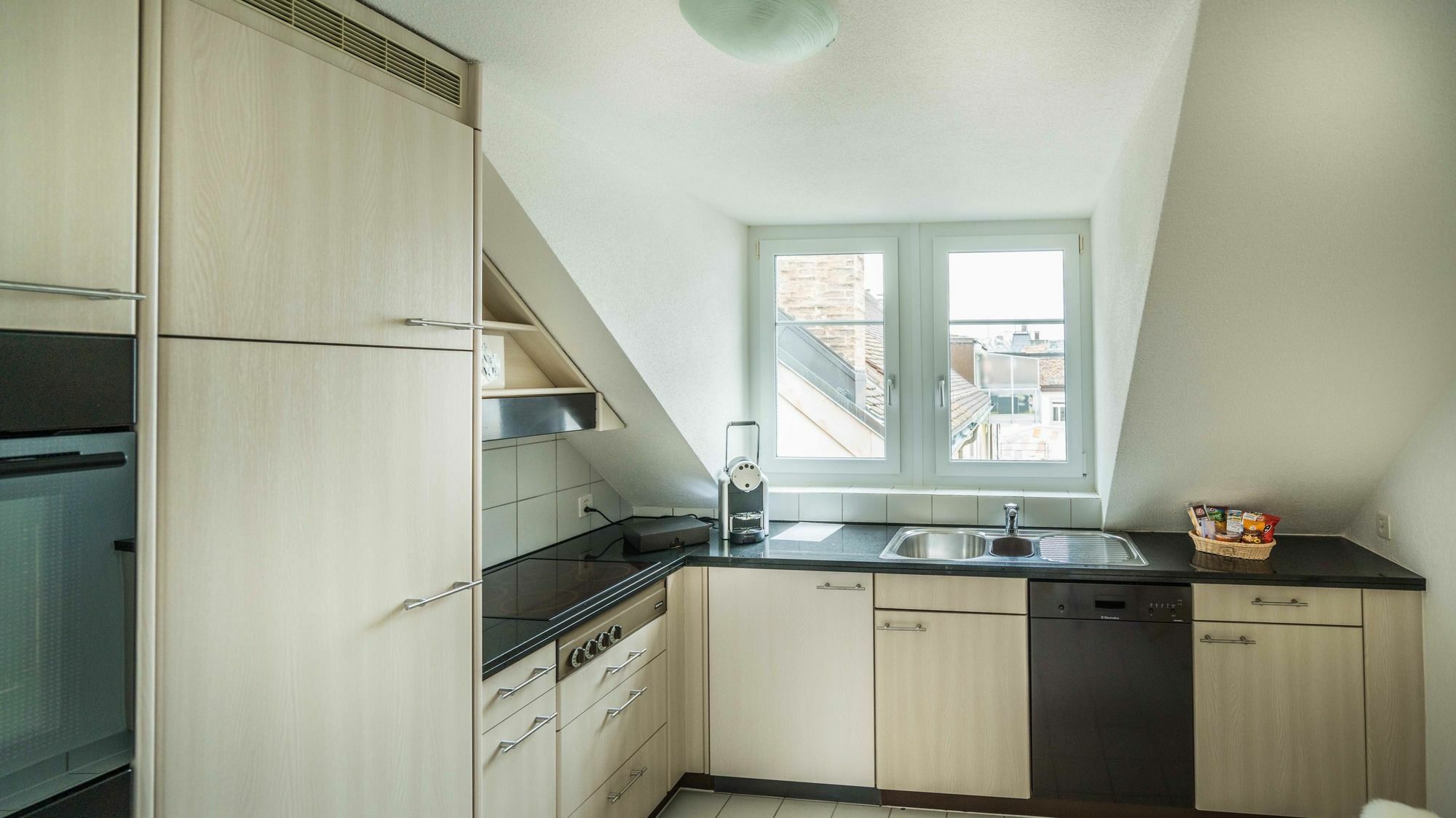 Loewenplatz Apartment Near Station By Airhome Zürih Dış mekan fotoğraf
