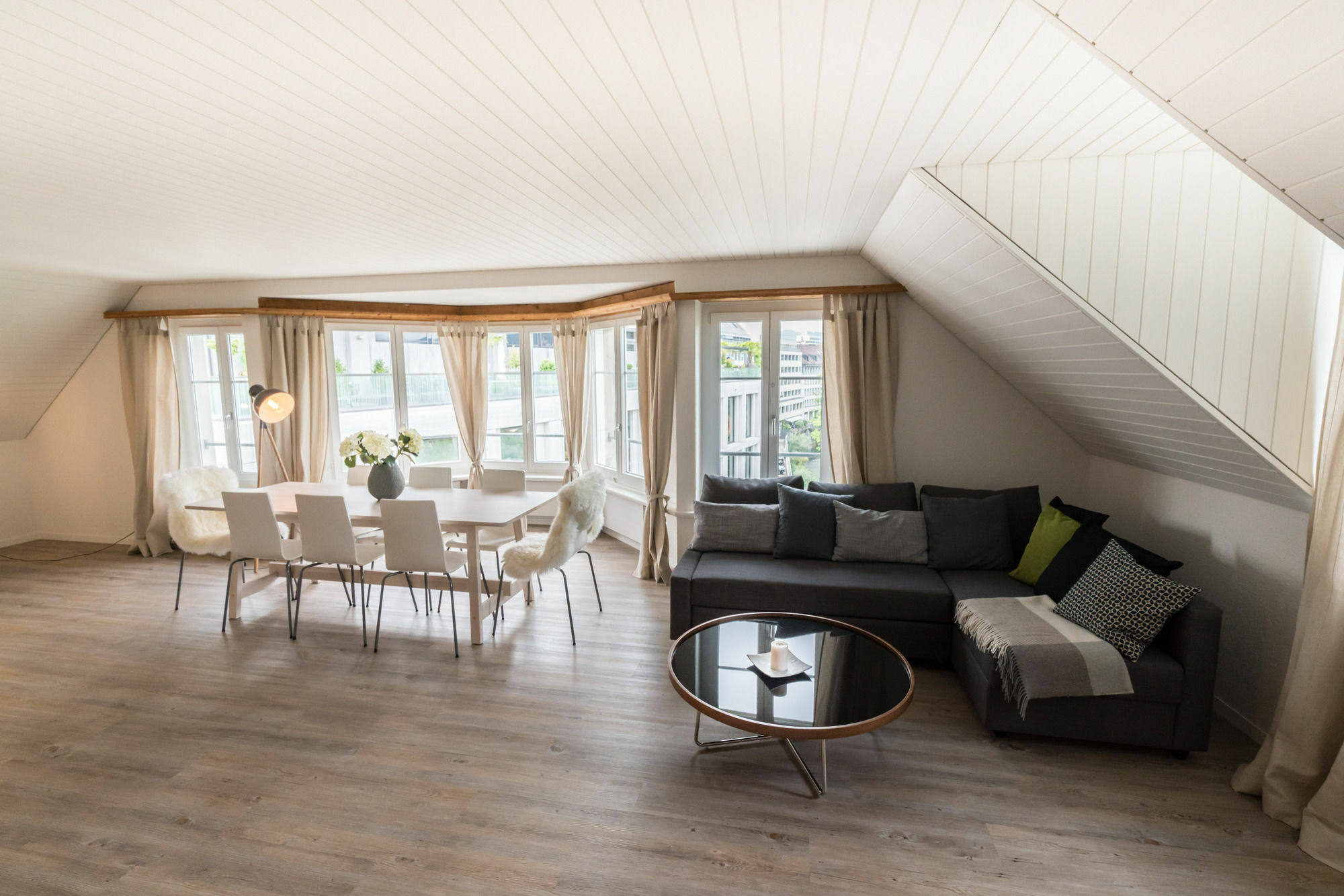 Loewenplatz Apartment Near Station By Airhome Zürih Dış mekan fotoğraf